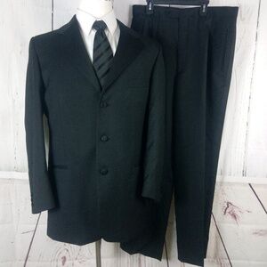 Leveti Italian 42L 3 Button Black Tuxedo Suit